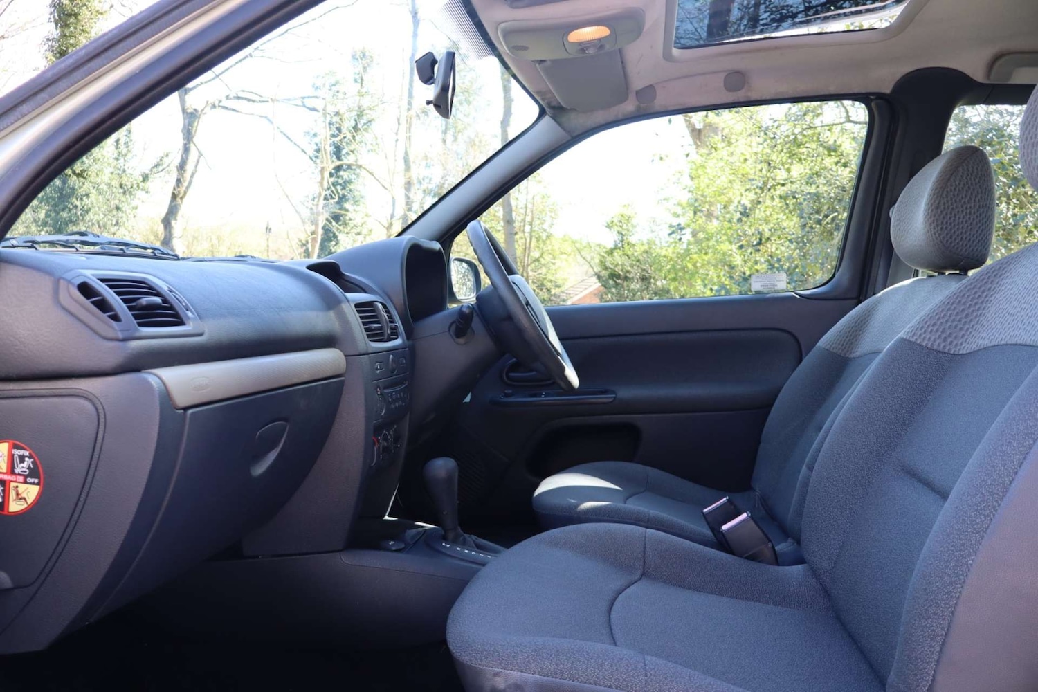 Used Renault Clio 2004 for sale - 78150127: Photo 23