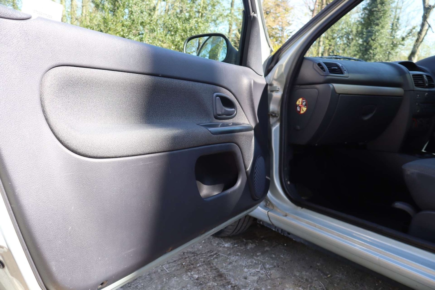 Used Renault Clio 2004 for sale - 78150127: Photo 29