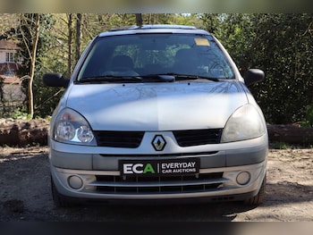 Used Renault Clio 2004 for sale - 78150127: Photo
