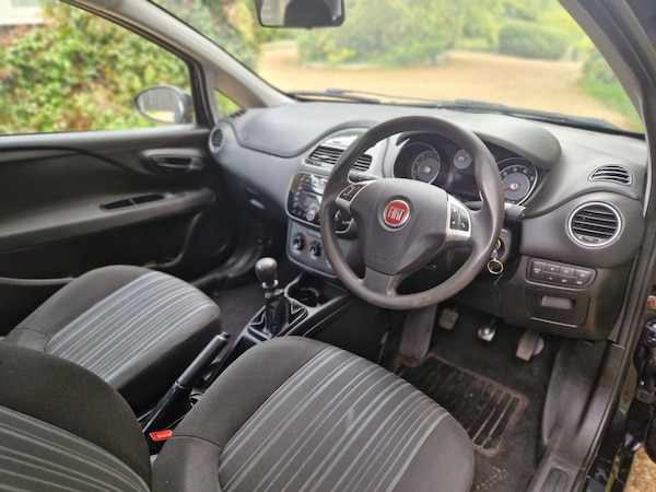 Used Fiat Punto Evo 2011 for sale - 76088801: Photo 18