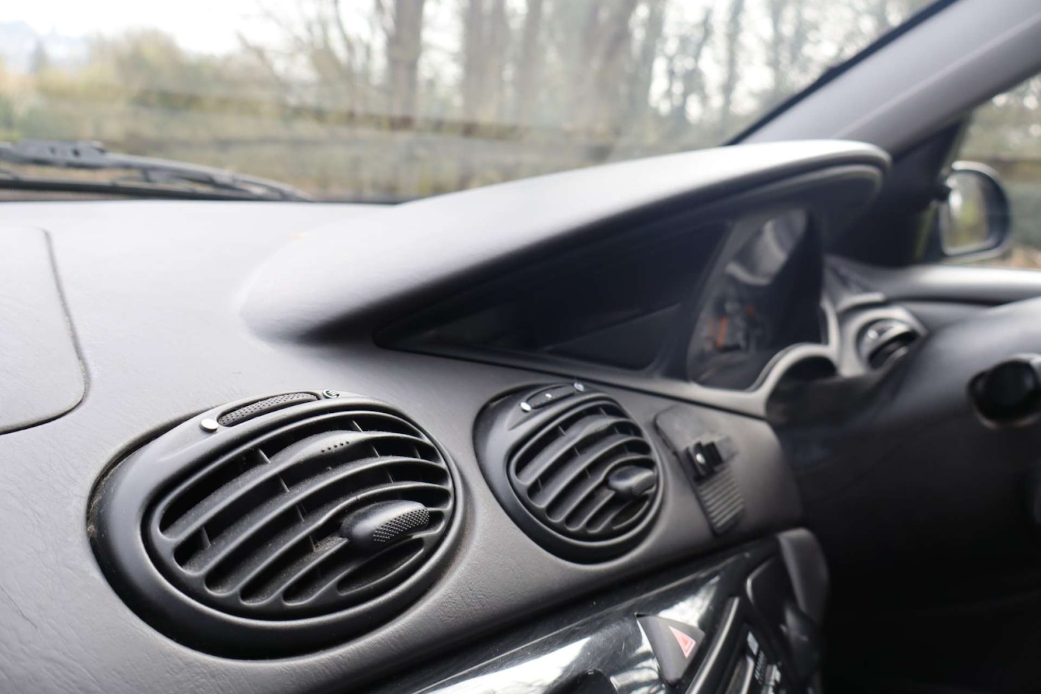 Used Ford Focus 2003 for sale - 77963160: Photo 28