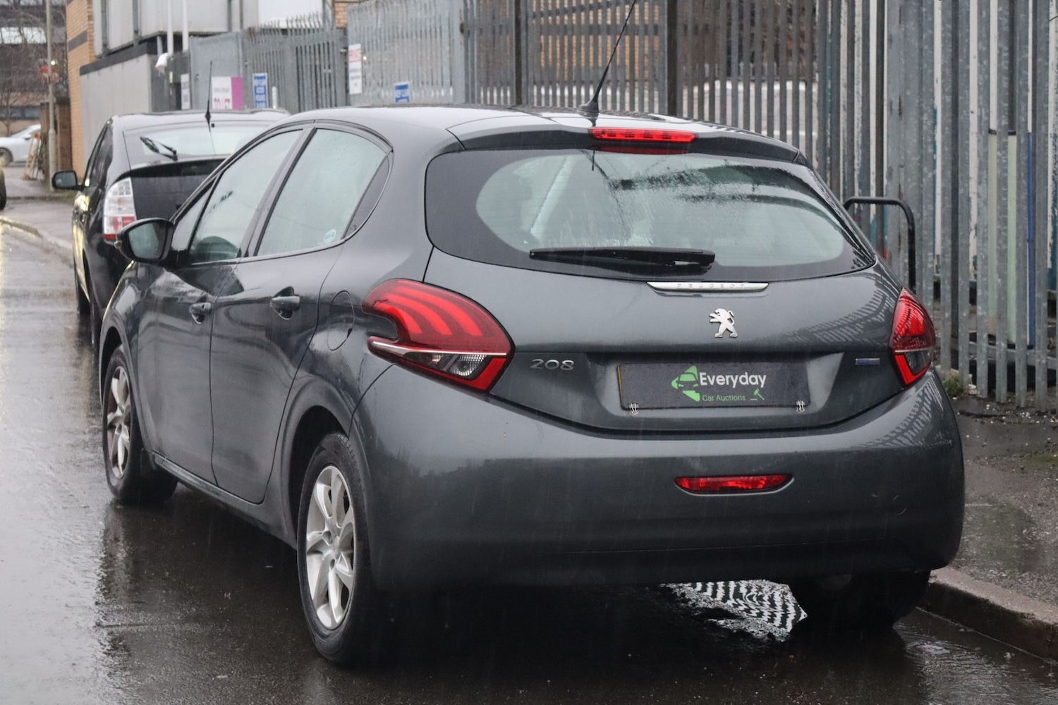 Used Peugeot 208 2017 for sale - 77210335: Photo 5