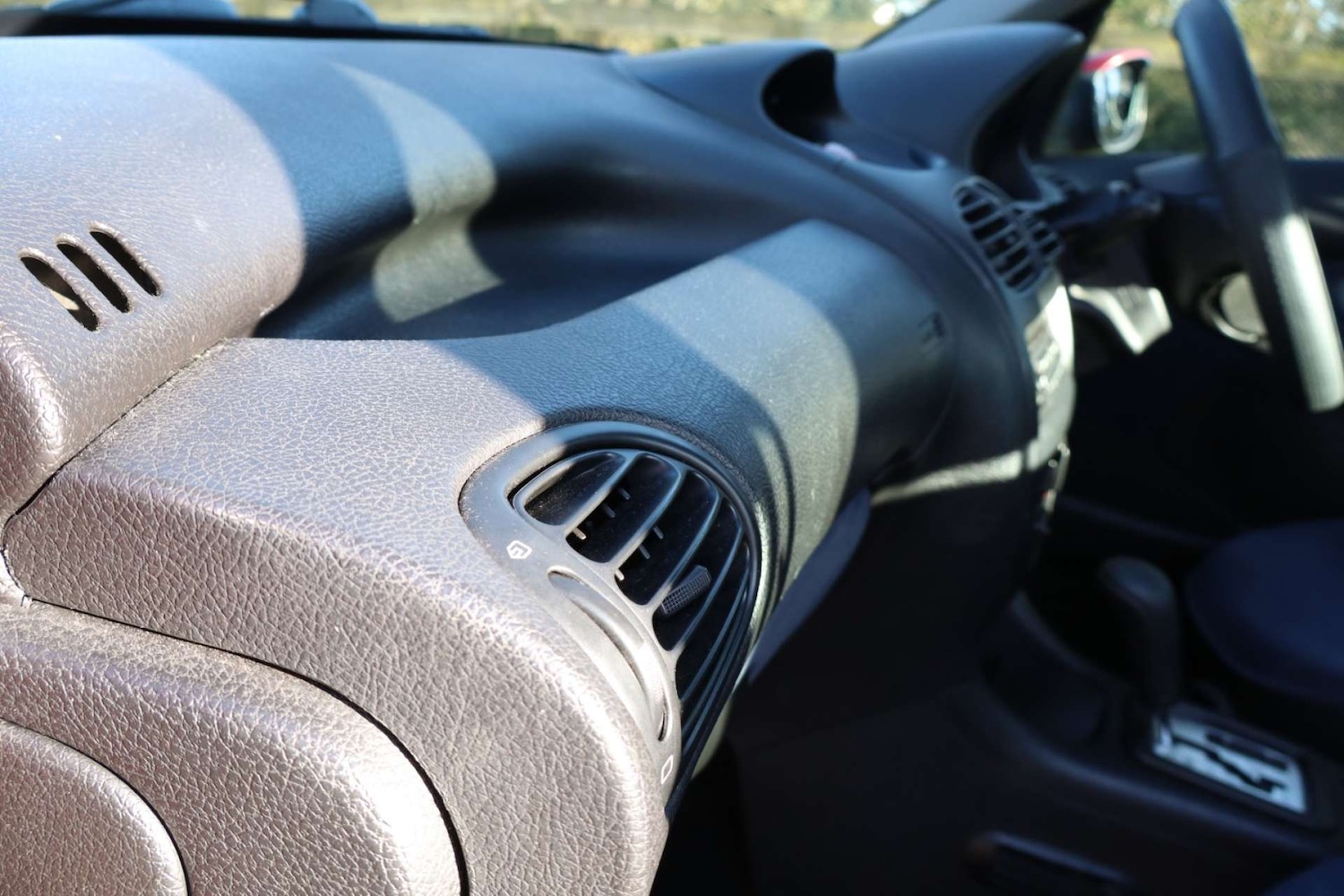 Used Peugeot 206 2001 for sale - 77937315: Photo 23