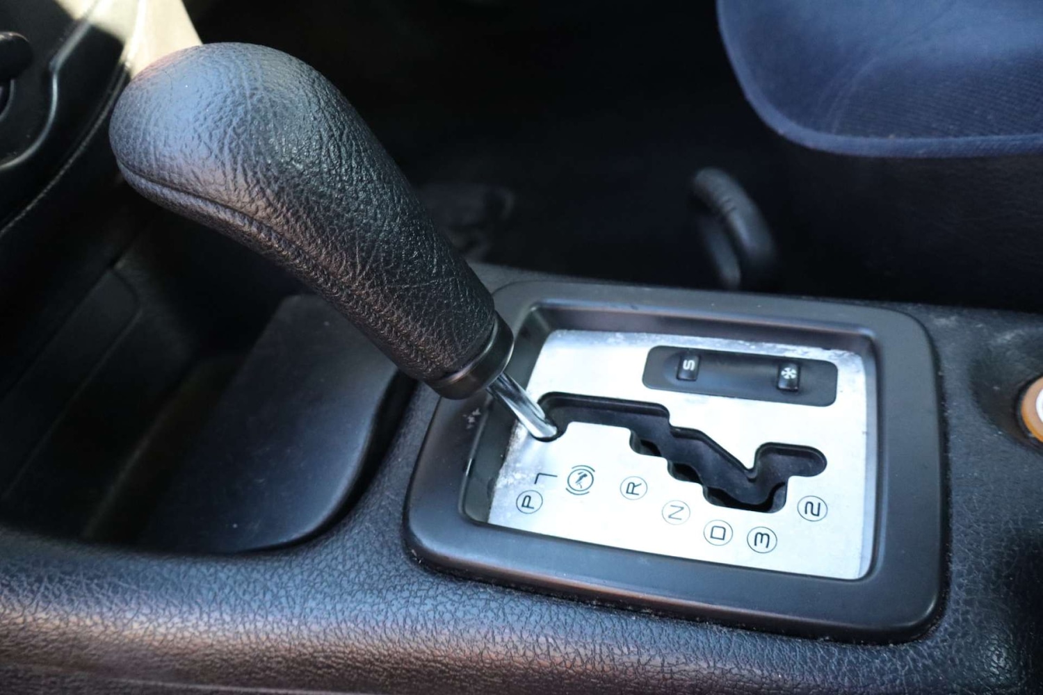 Used Peugeot 206 2001 for sale - 77937315: Photo 24