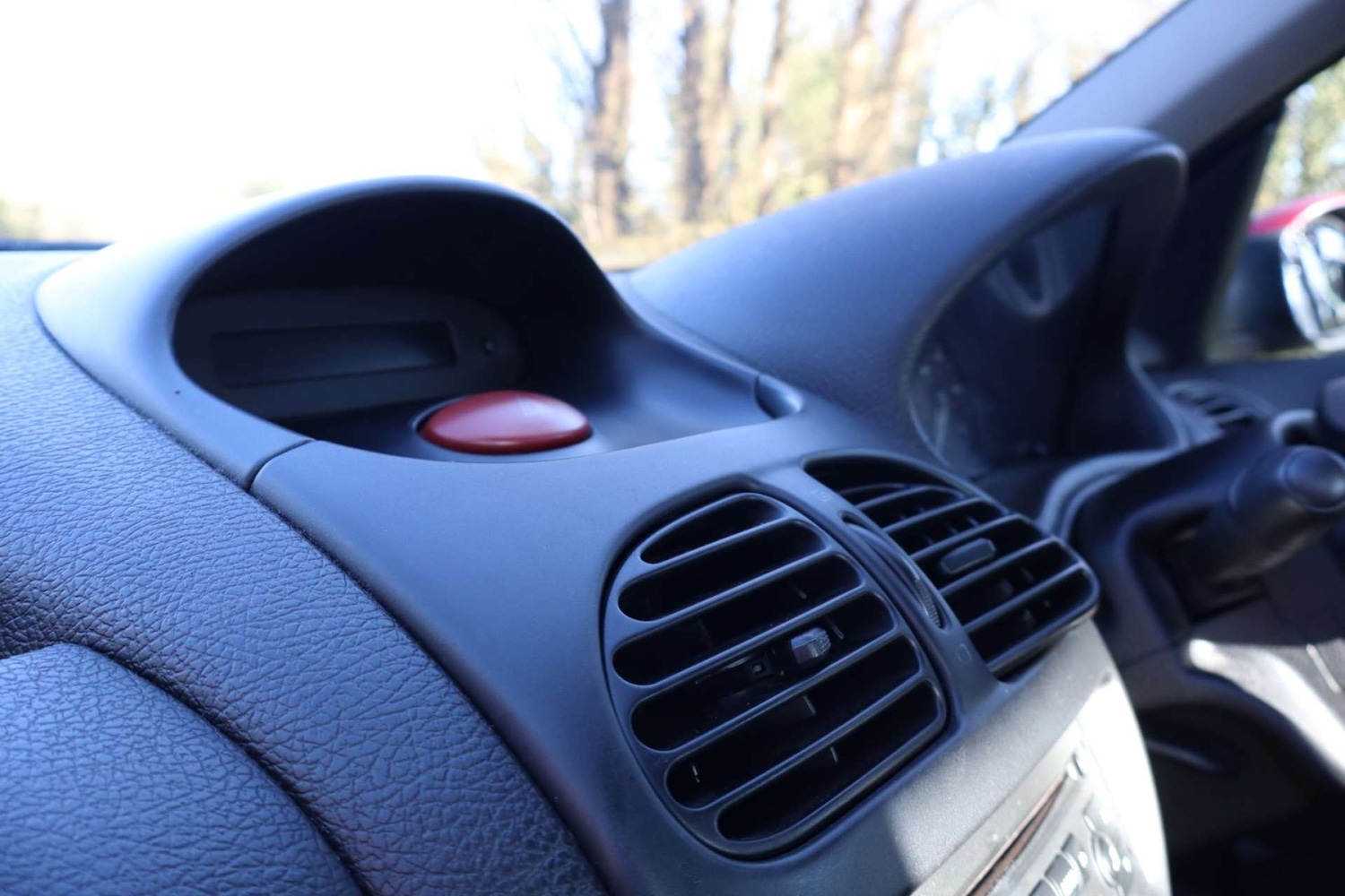 Used Peugeot 206 2001 for sale - 77937315: Photo 28