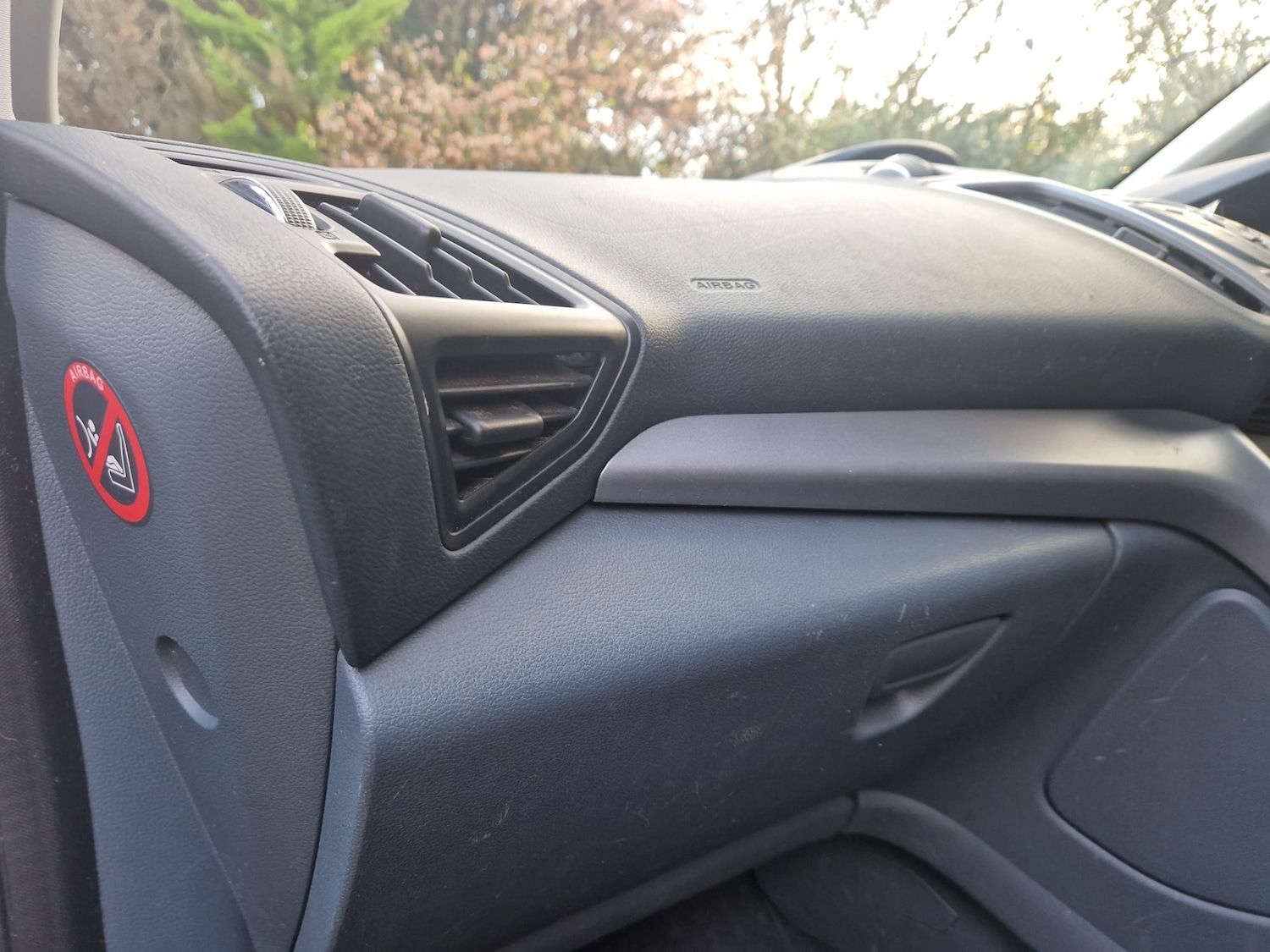 Used Ford C-Max 2014 for sale - 76845098: Photo 31