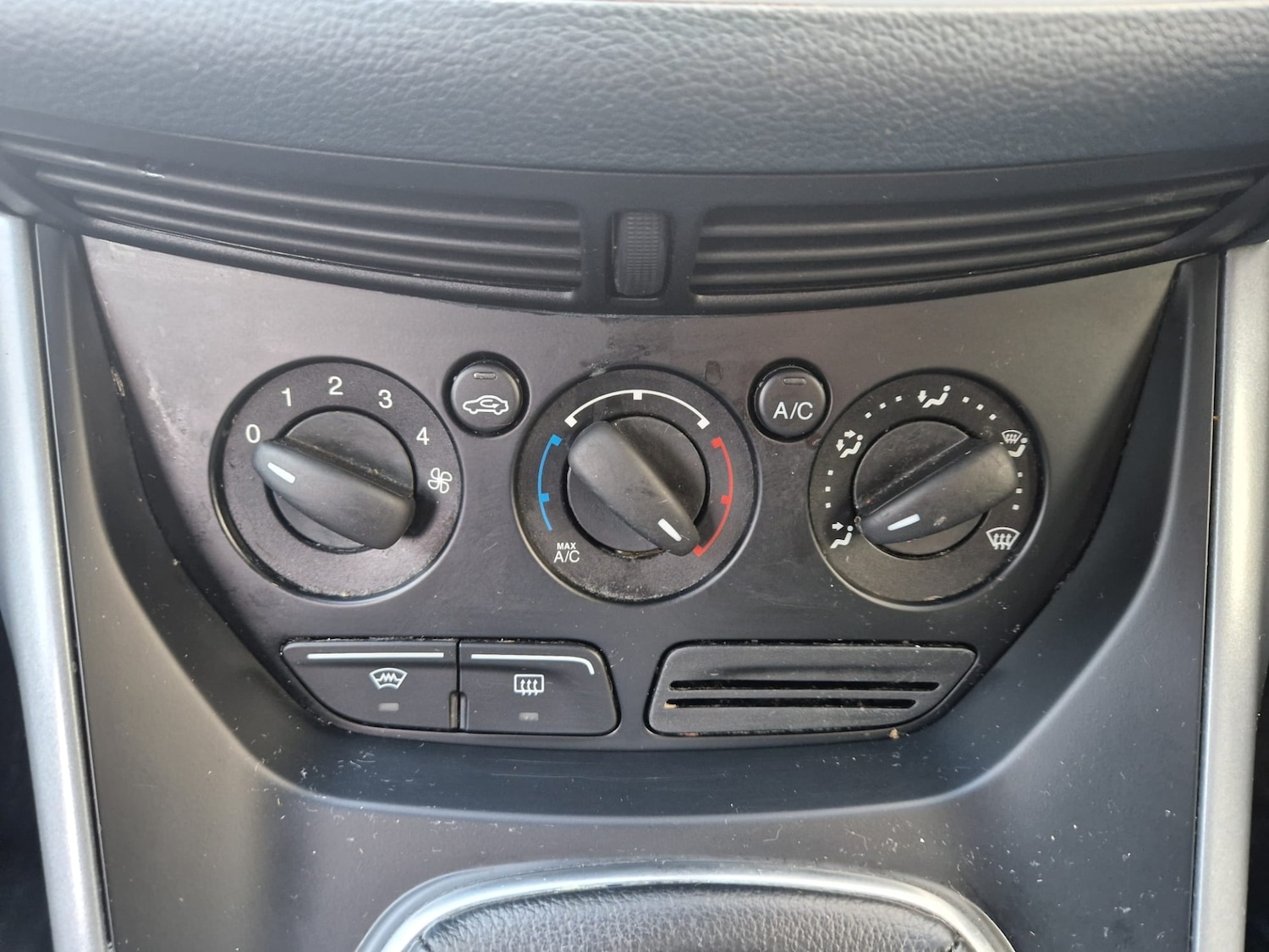 Used Ford C-Max 2014 for sale - 76845098: Photo 42