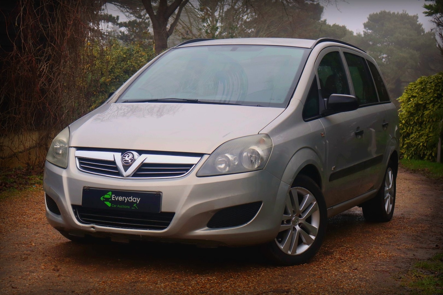 Used Vauxhall Zafira 2009 for sale - 77136190: Photo 2