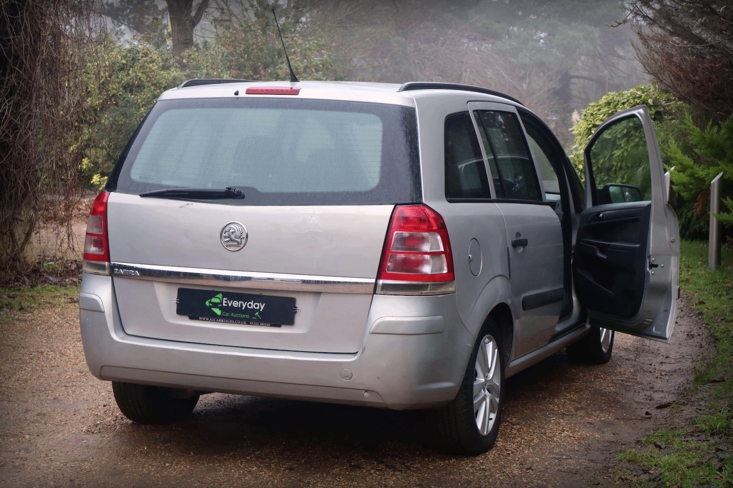 Used Vauxhall Zafira 2009 for sale - 77136190: Photo 24