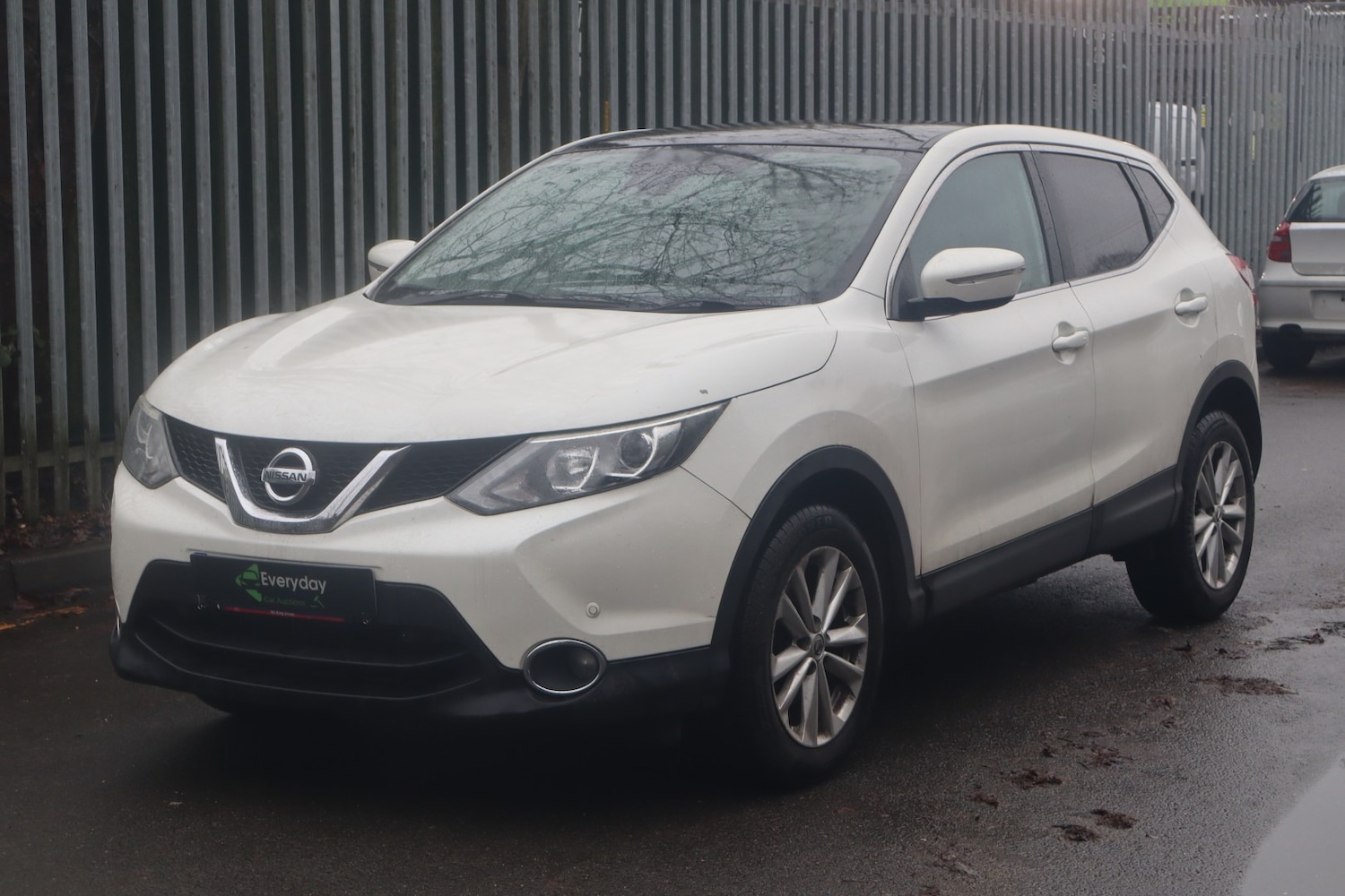 Used Nissan Qashqai 2014 for sale - 77337875: Photo 2
