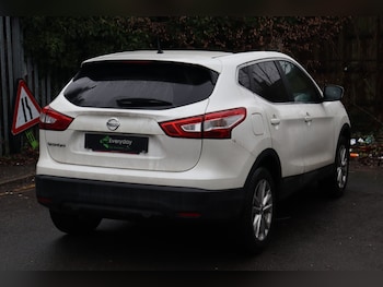 Used Nissan Qashqai 2014 for sale - 77337875: Photo