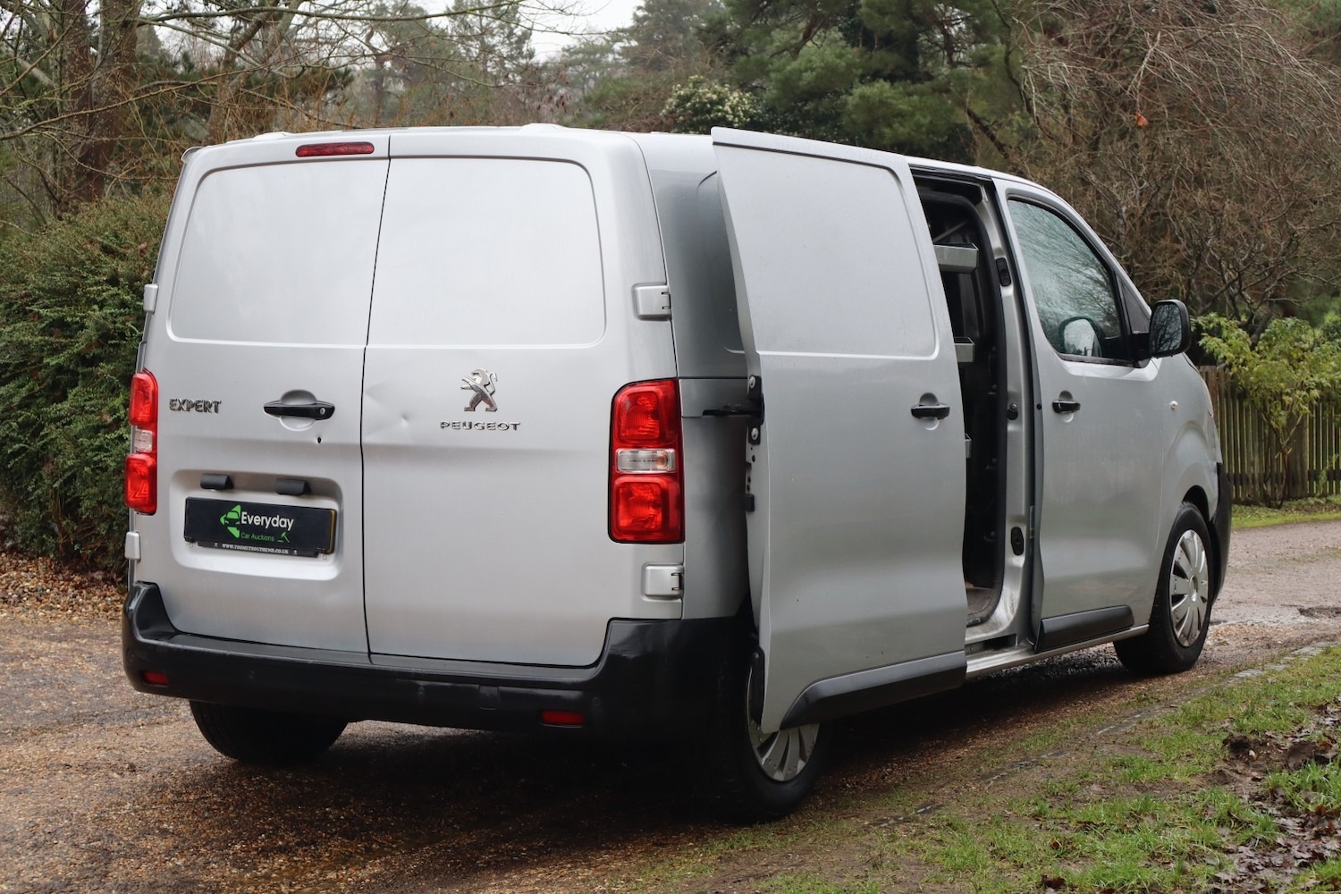 Used Peugeot Expert 2017 for sale - 77475178: Photo 4