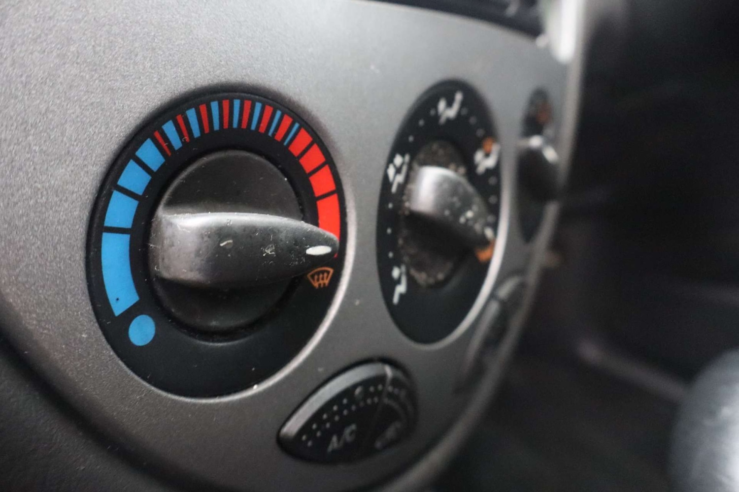 Used Ford Focus 2002 for sale - 78039624: Photo 45