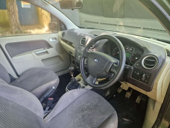 Used Ford Fusion 2006 for sale - 78692886: Photo