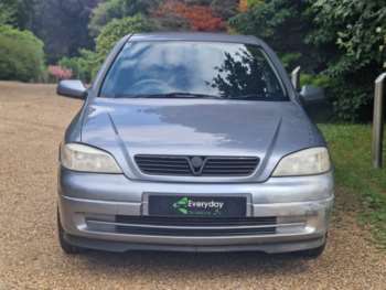 2003 (03) - 1.6i Club 5dr Auto