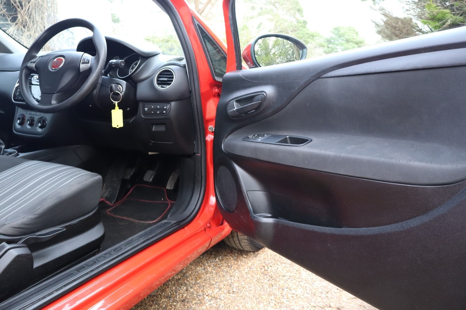 Used Fiat Punto Evo 2011 for sale - 77639832: Photo 18