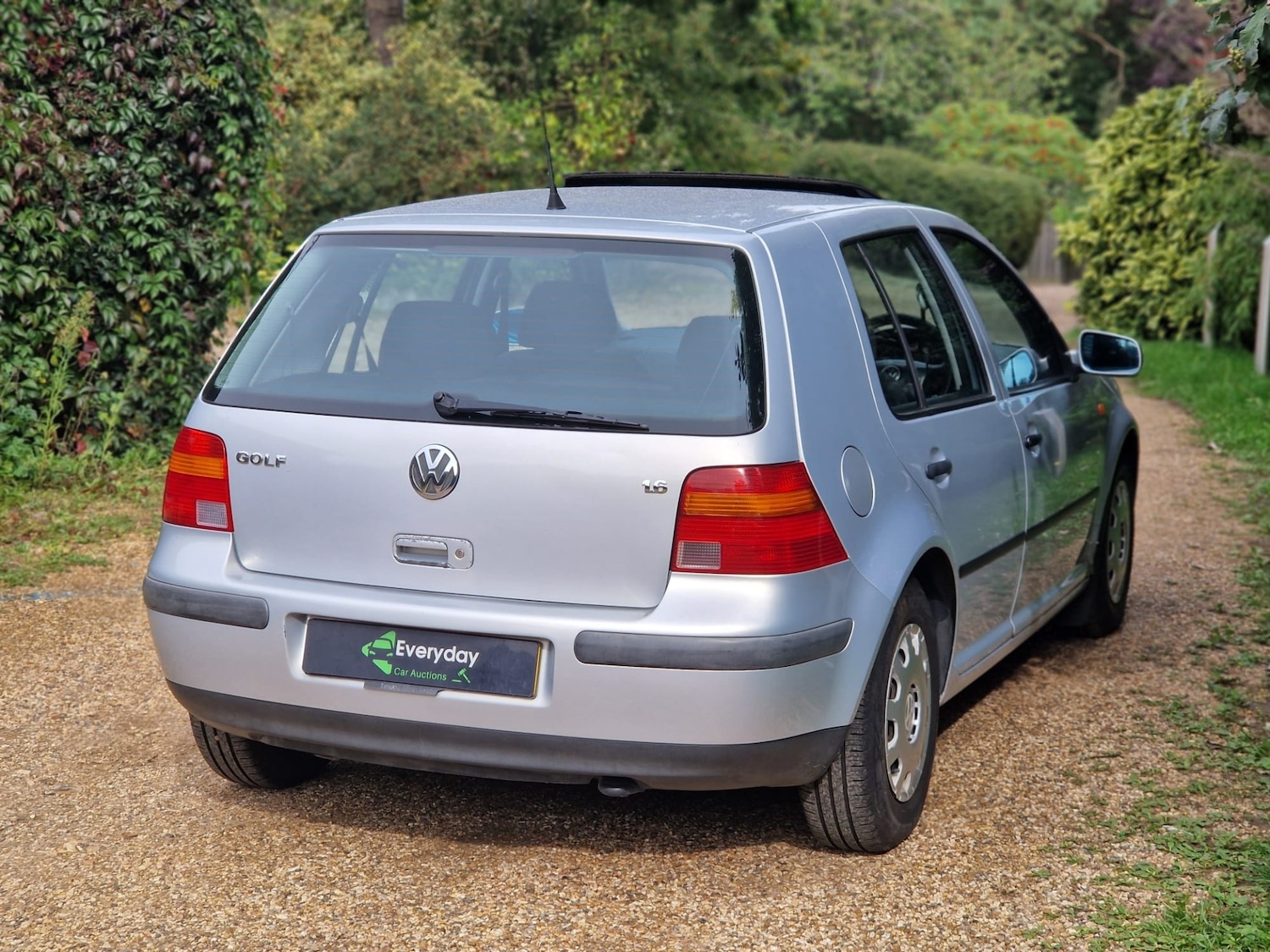 Used Volkswagen Golf 1999 for sale - 76017919: Photo 24