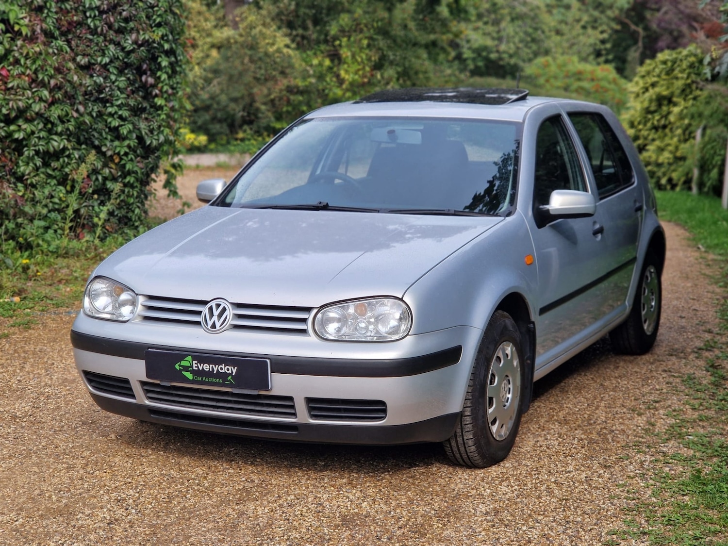 Used Volkswagen Golf 1999 for sale - 76017919: Photo 5