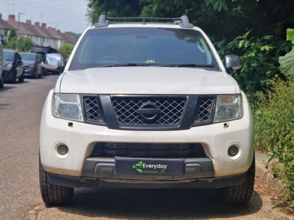 Cheap Nissan Navara 2014 (14) - Double Cab Pick Up Outlaw 3.0dCi V6 231 4WD Auto for sale in Enfield, Greater London
