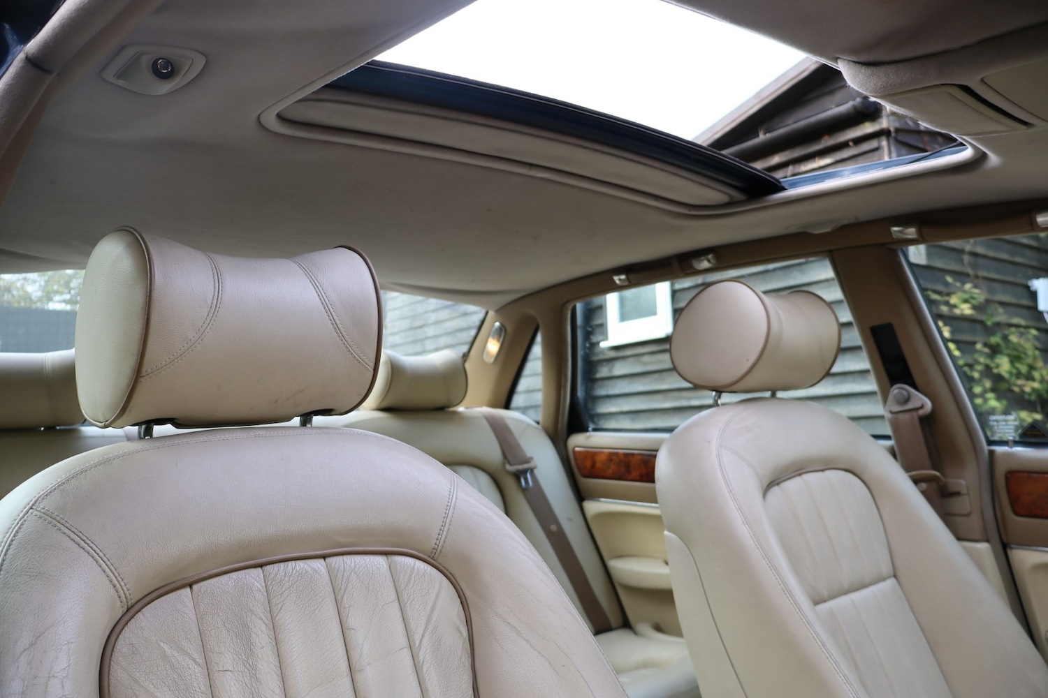 Used Jaguar XJ 1997 for sale - 76649243: Photo 11