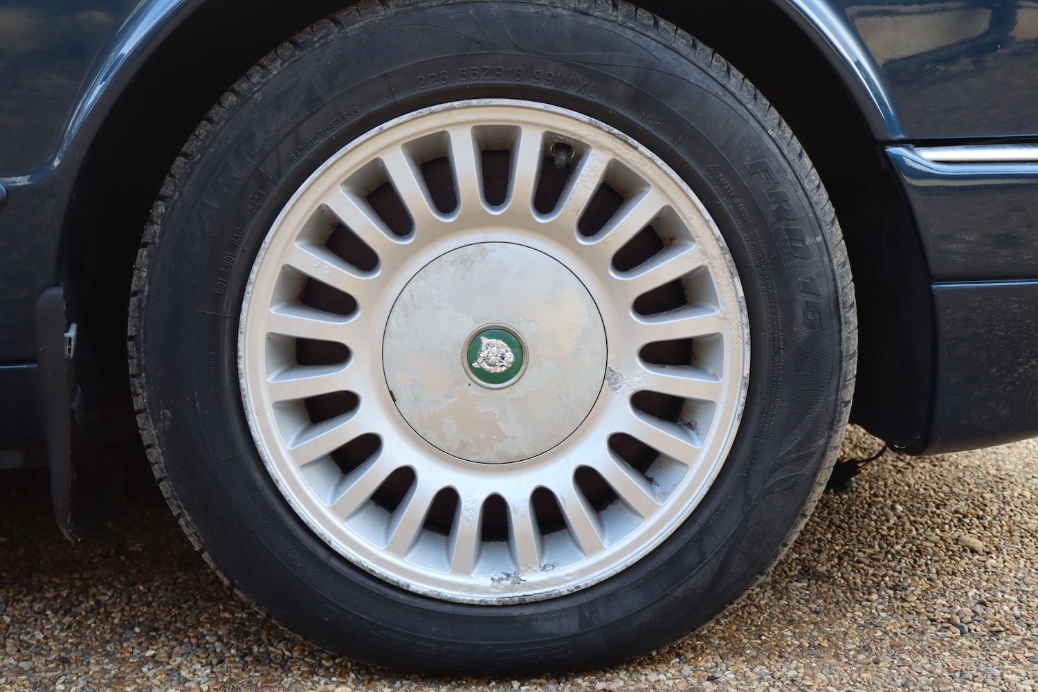 Used Jaguar XJ 1997 for sale - 76649243: Photo 4