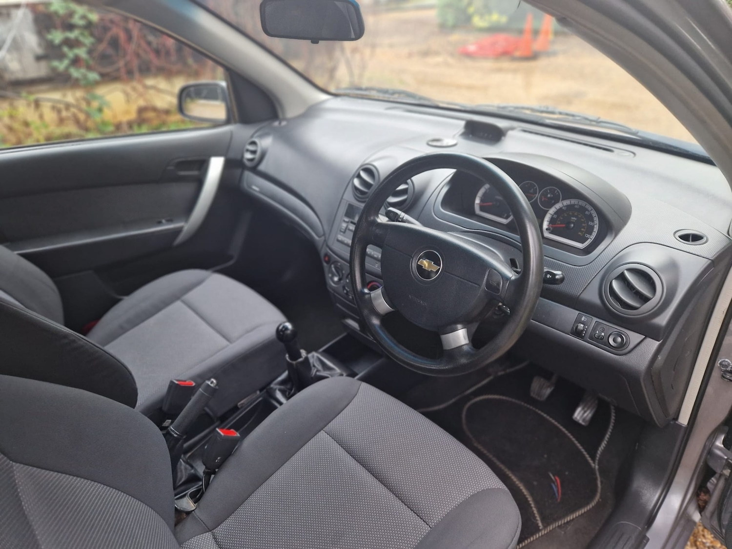 Used Chevrolet Aveo 2010 for sale - 76877693: Photo 6