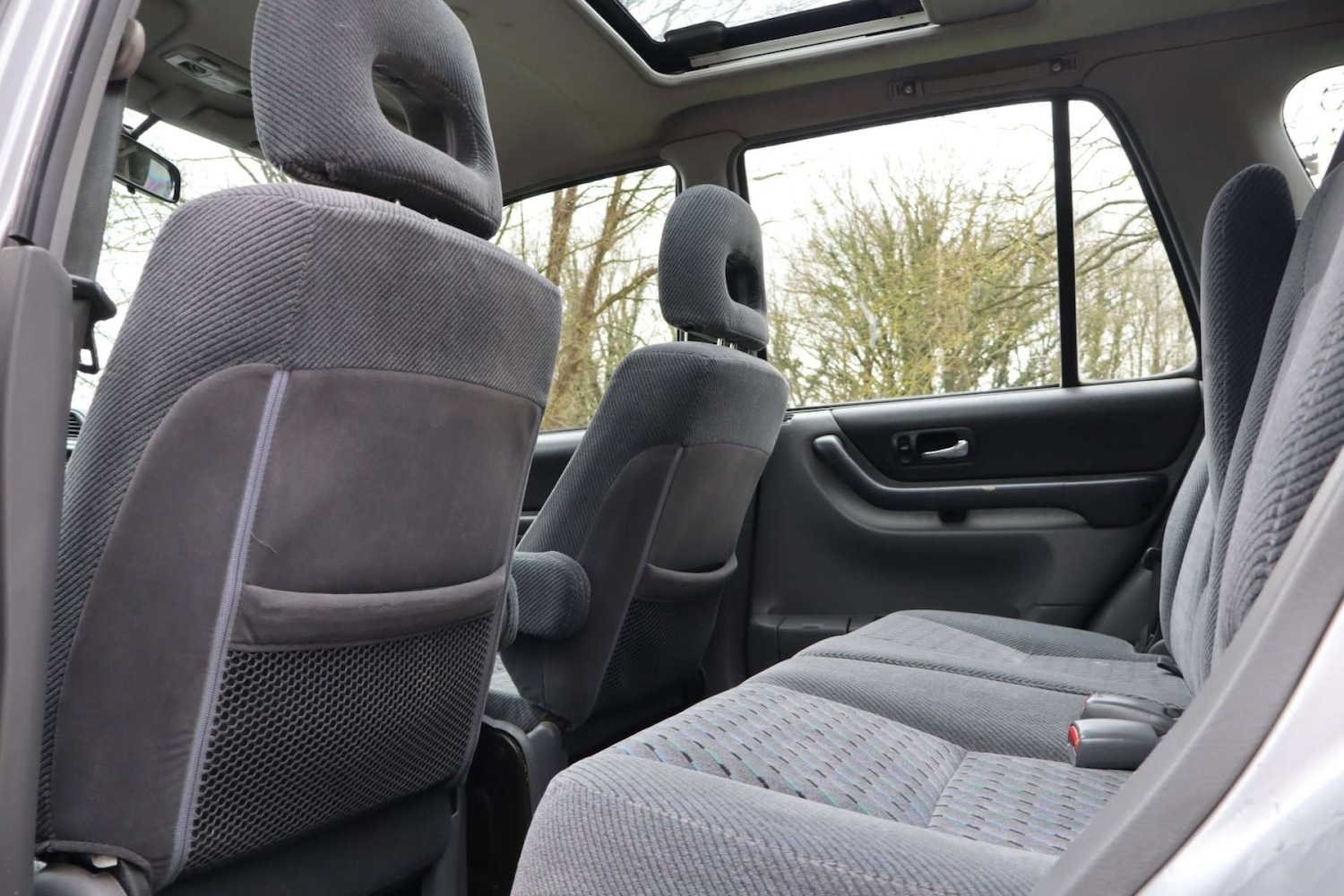 Used Honda CR-V 2001 for sale - 78097332: Photo 28