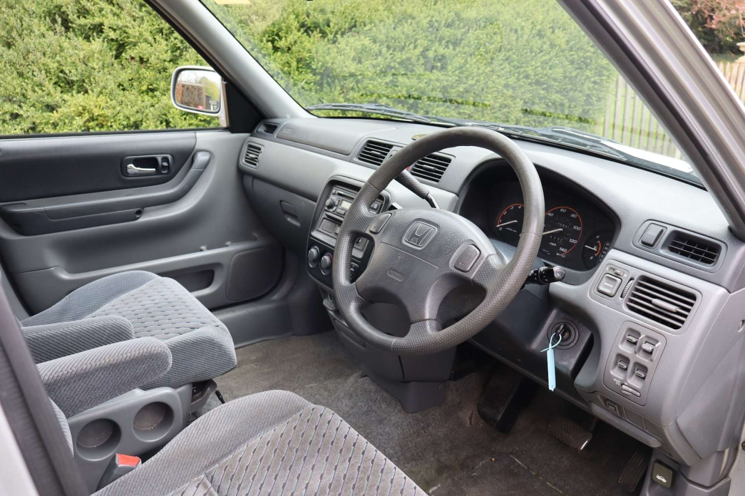 Used Honda CR-V 2001 for sale - 78097332: Photo 4