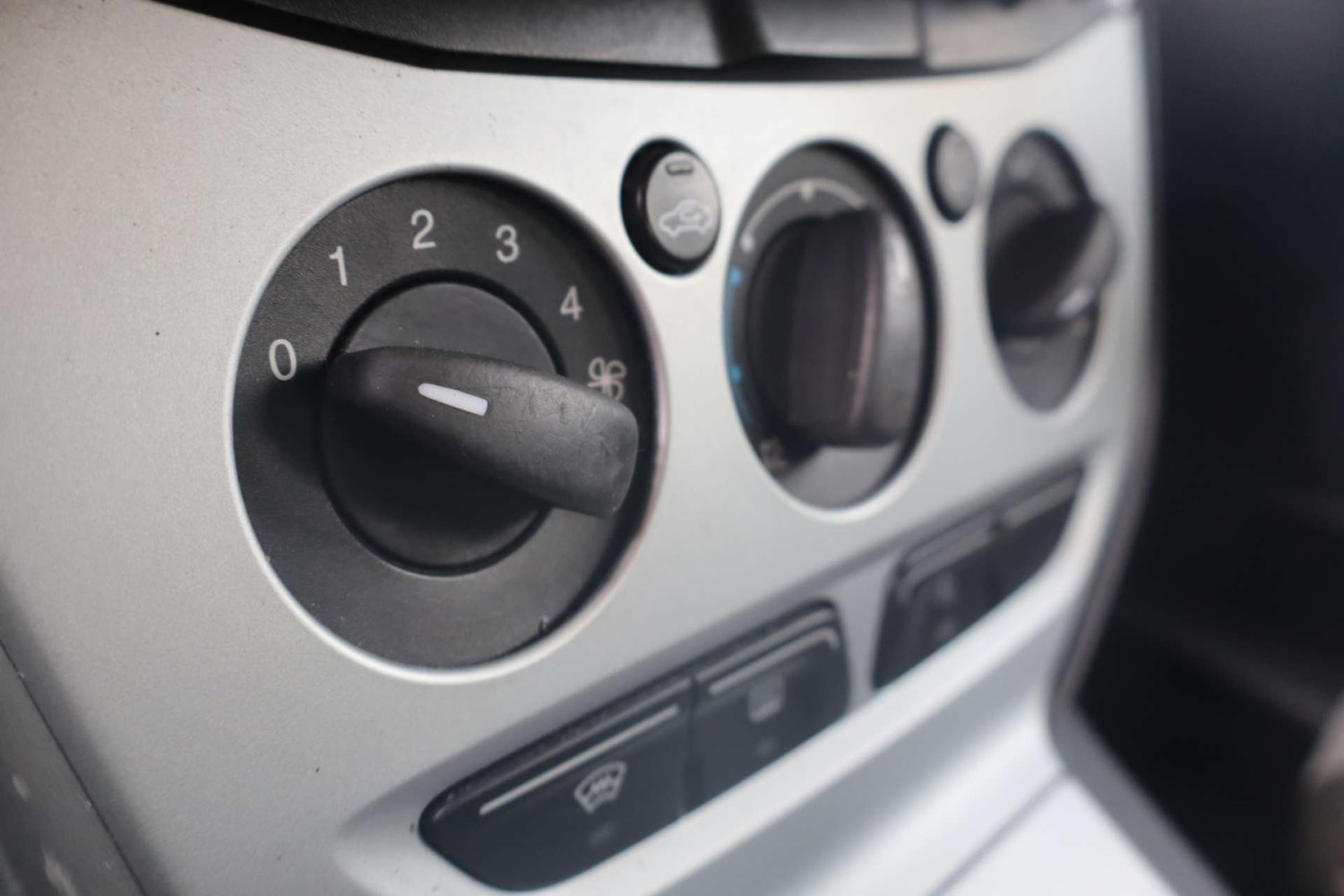 Used Ford Focus 2012 for sale - 78201060: Photo 32