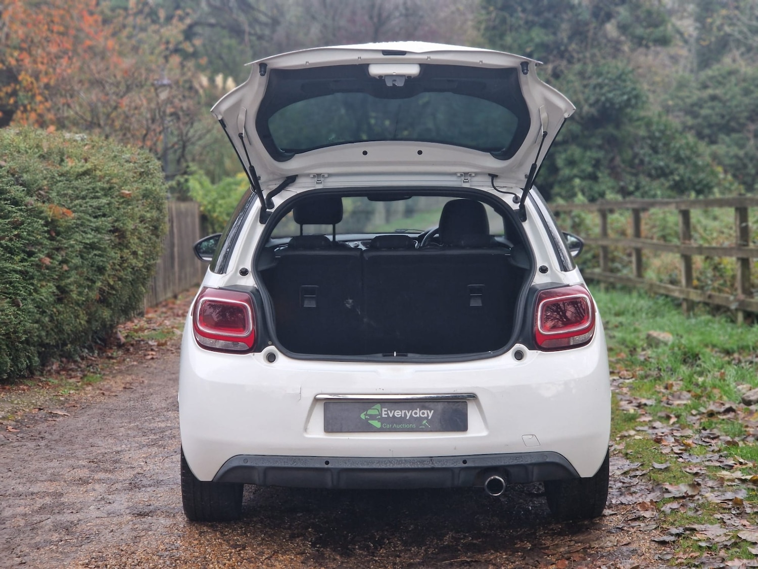 Used Citroen DS3 2013 for sale - 76589059: Photo 18