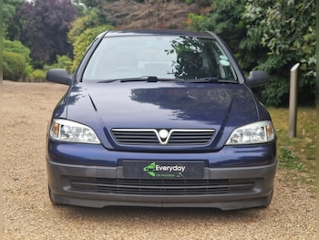 Vauxhall - Astra