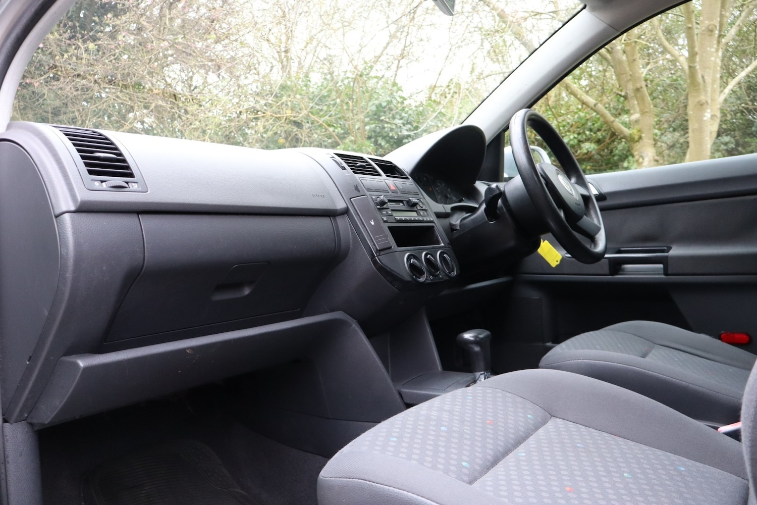 Used Volkswagen Polo 2004 for sale - 77889225: Photo 23