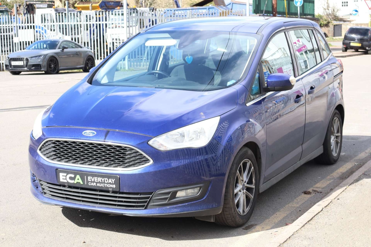 Used Ford Grand C-Max 2015 for sale - 78055125: Photo 3