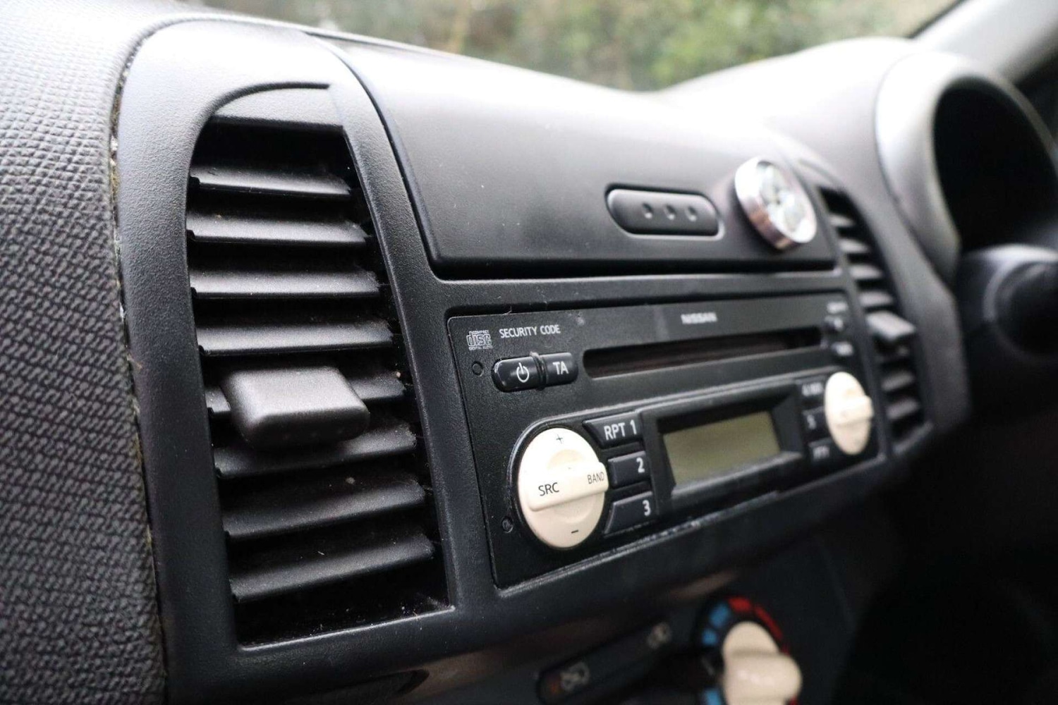 Used Nissan Micra 2005 for sale - 77910140: Photo 30