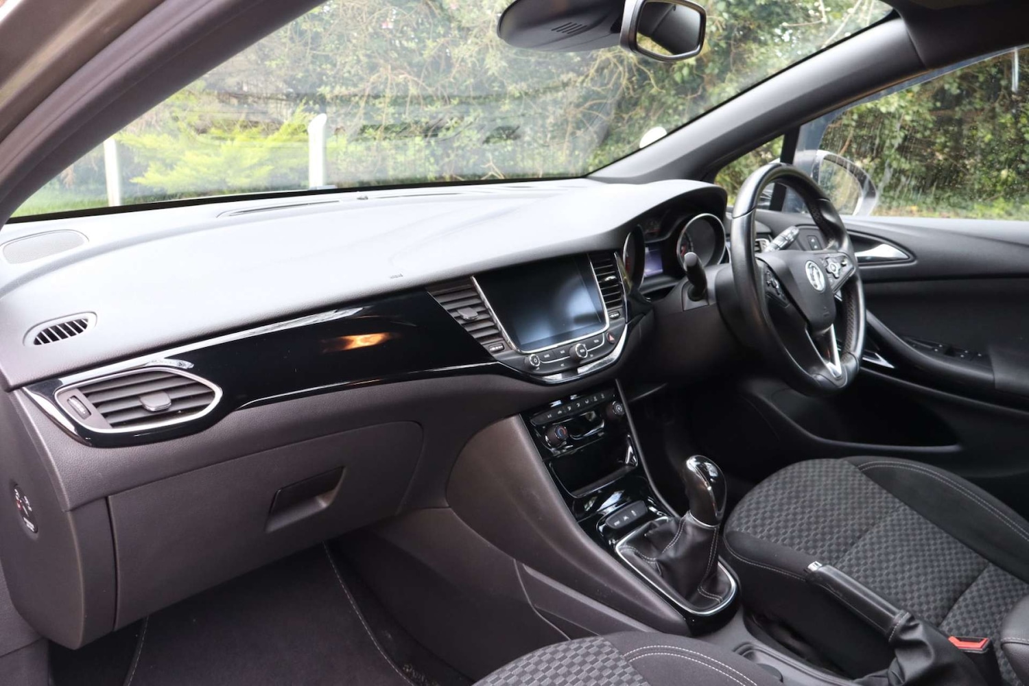 Used Vauxhall Astra 2017 for sale - 78016424: Photo 4