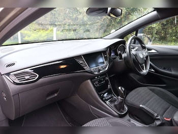 Used Vauxhall Astra 2017 for sale - 78016424: Photo