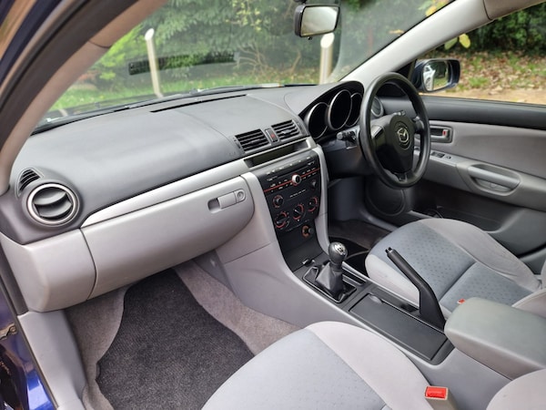 Used Mazda Mazda3 2005 for sale - 76288365: Photo 12