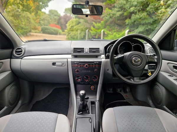 Used Mazda Mazda3 2005 for sale - 76288365: Photo 13