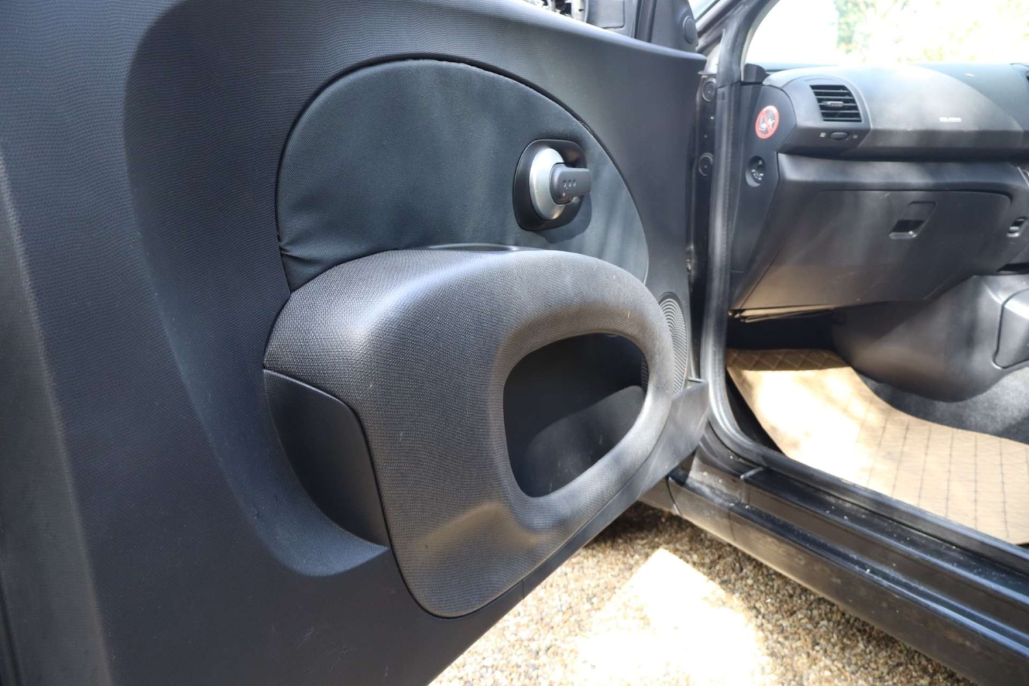 Used Nissan Micra C+C 2006 for sale - 78055113: Photo 34