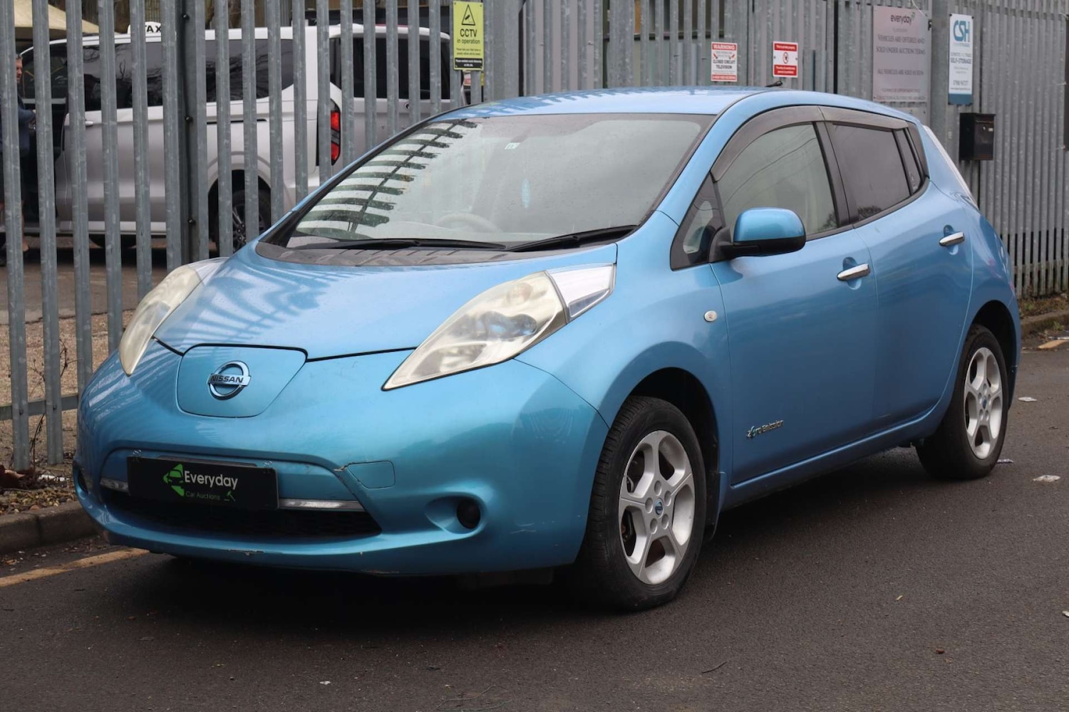 Used Nissan Leaf 2023 for sale - 77917778: Photo 3