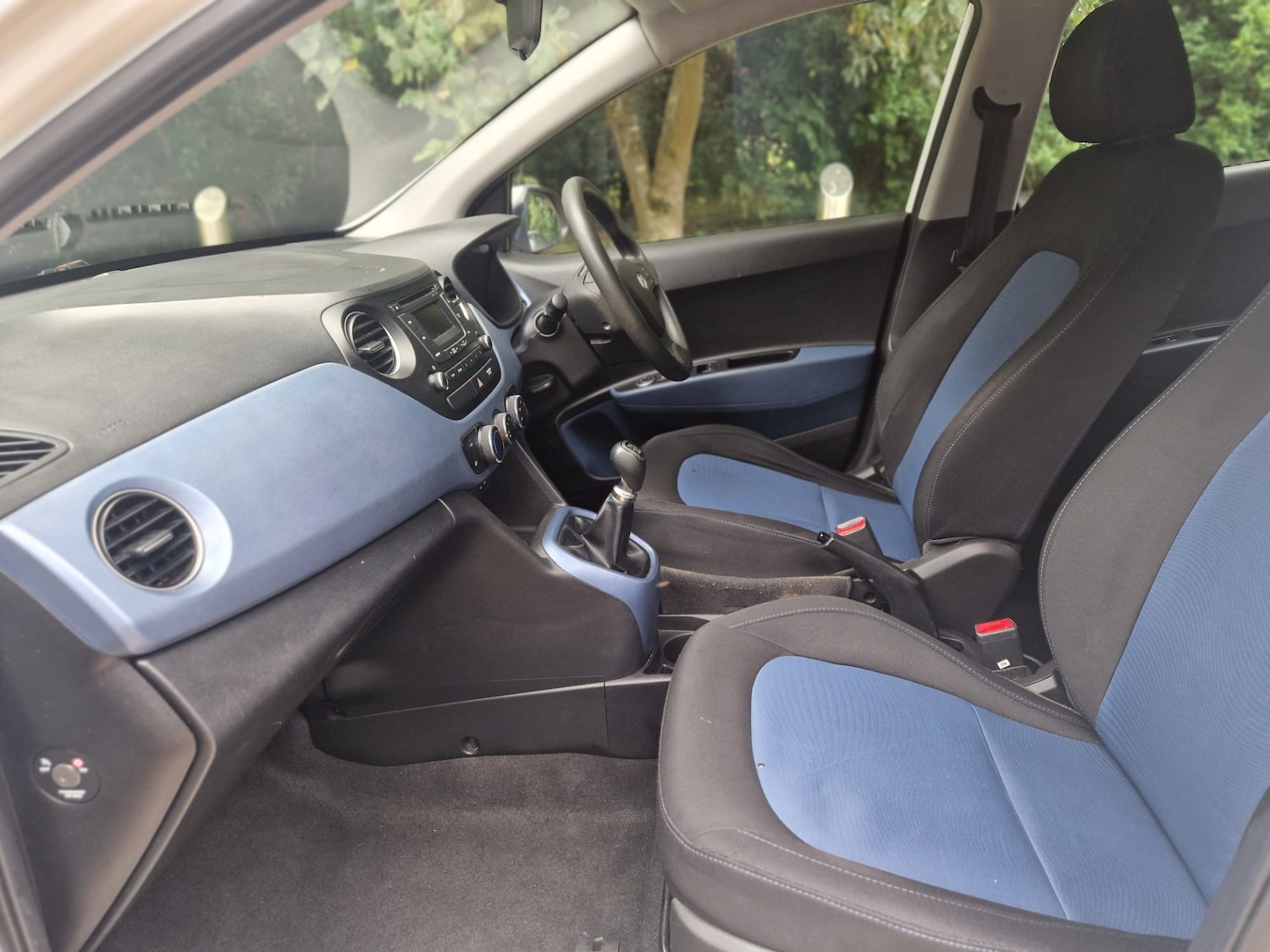 Used Hyundai i10 2015 for sale - 76192420: Photo 11
