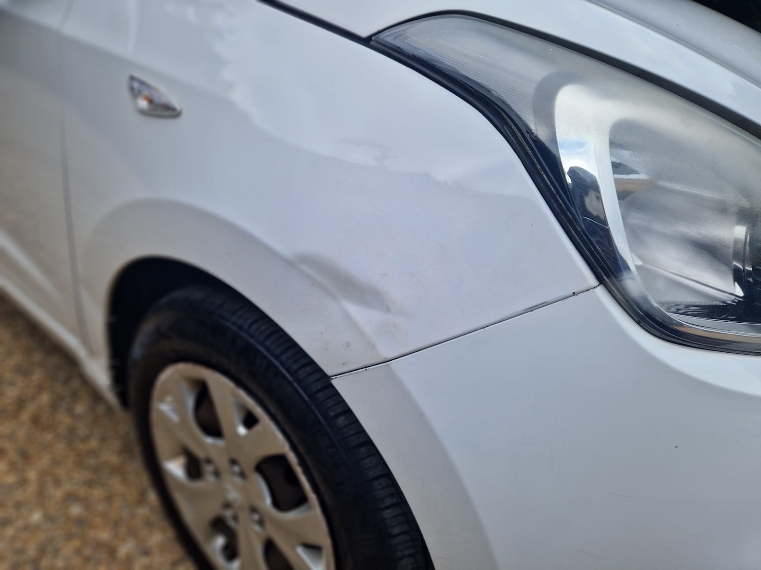 Used Hyundai i10 2015 for sale - 76192420: Photo 13