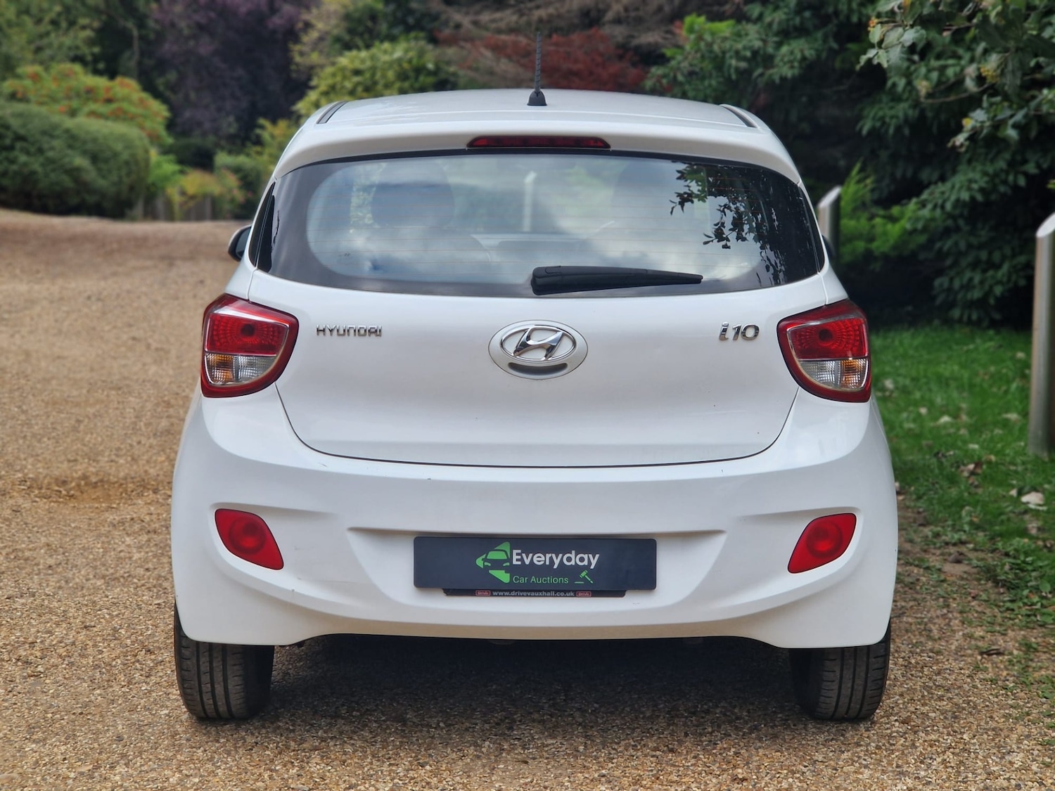 Used Hyundai i10 2015 for sale - 76192420: Photo 19