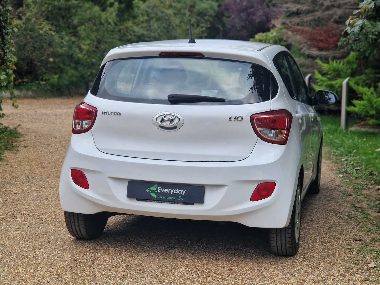Used Hyundai i10 2015 for sale - 76192420: Photo 23