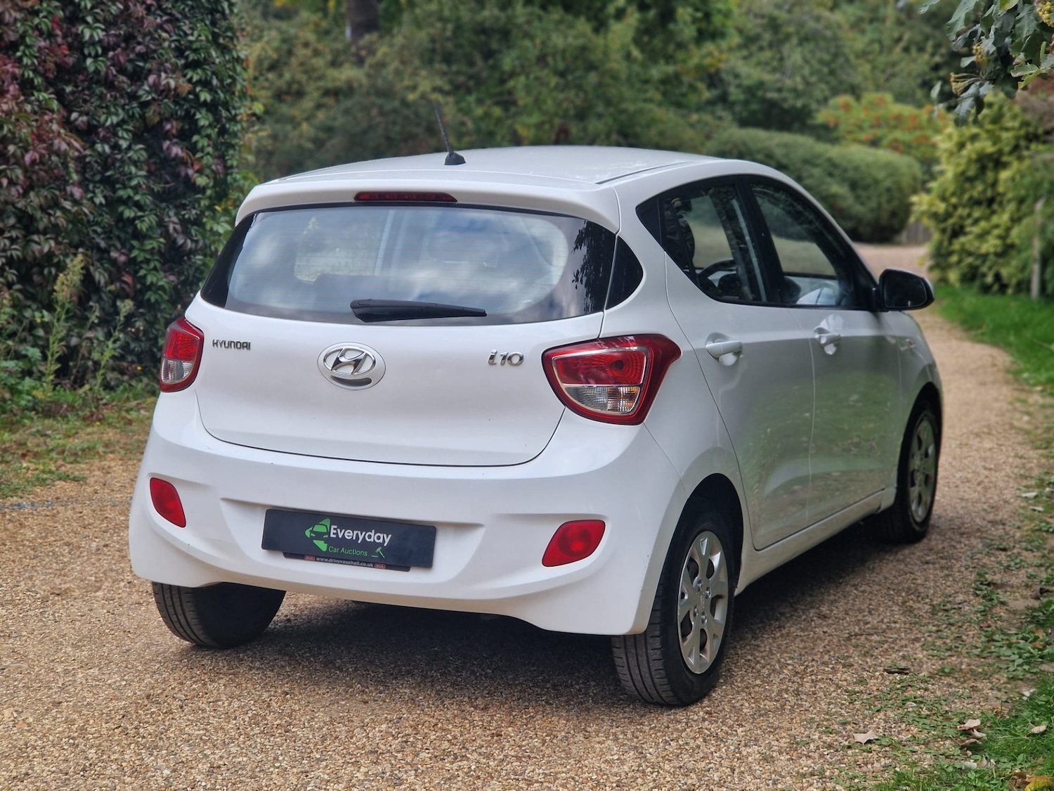 Used Hyundai i10 2015 for sale - 76192420: Photo 24