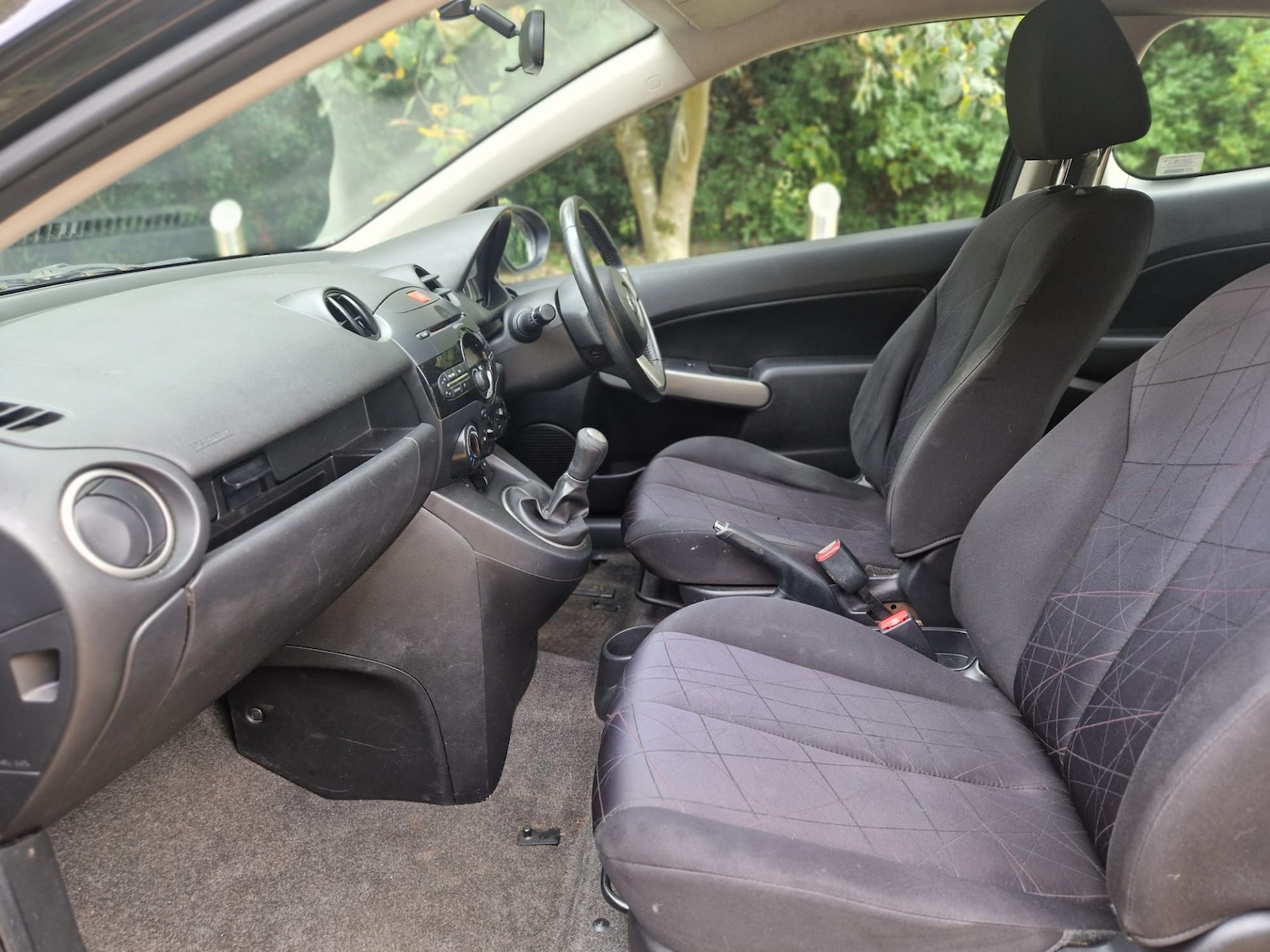 Used Mazda Mazda2 2011 for sale - 76355282: Photo 12