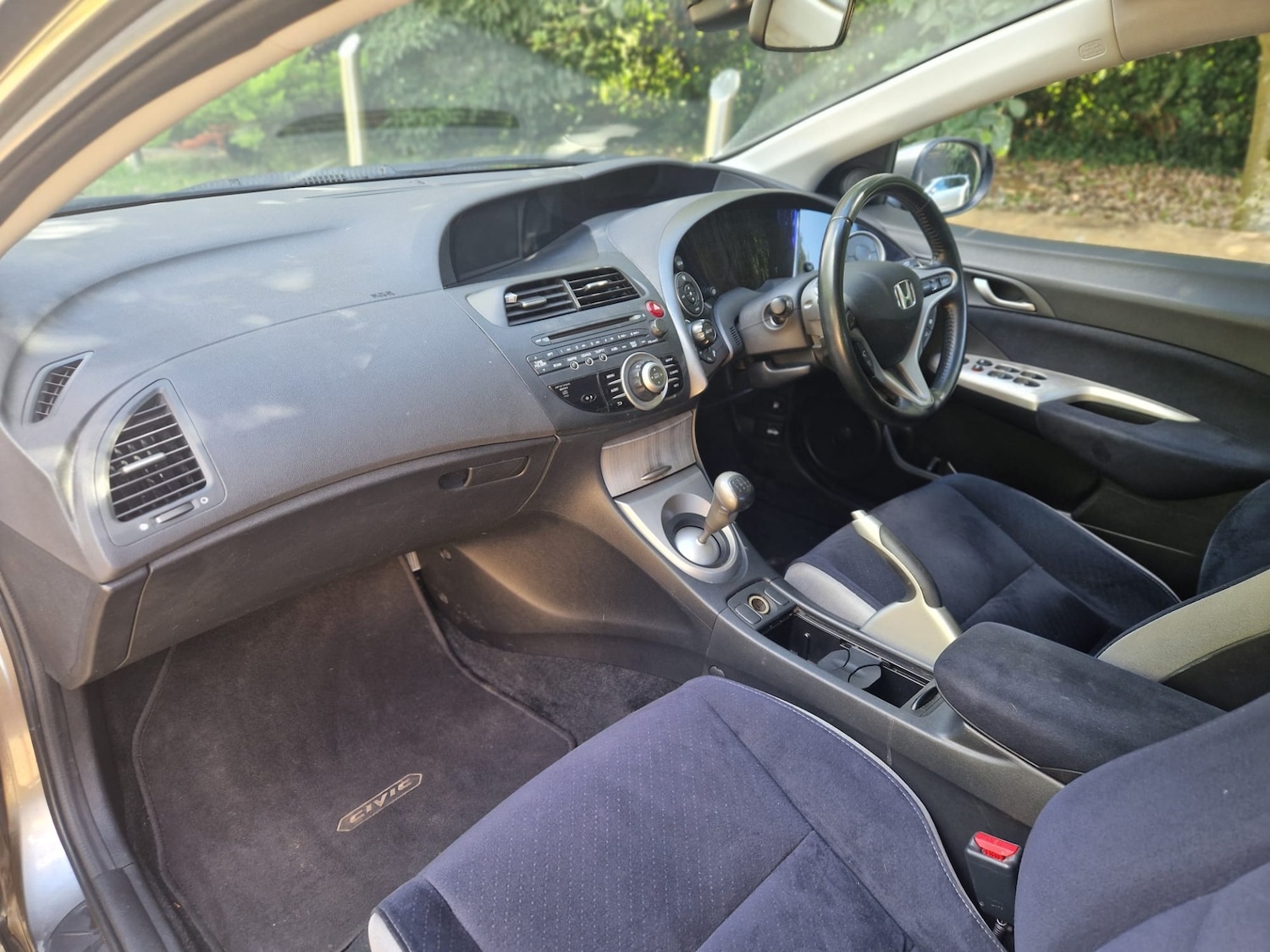 Used Honda Civic 2006 for sale - 76075889: Photo 12