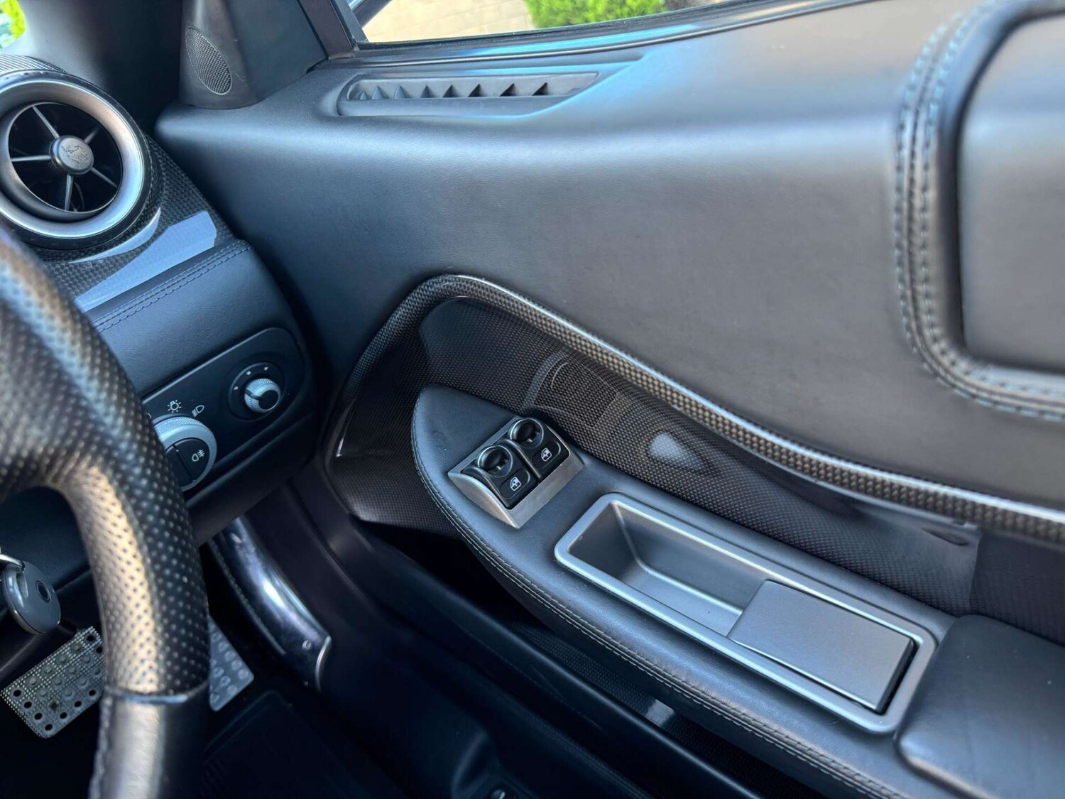 Used Ferrari 599 2006 for sale - 77901549: Photo 26