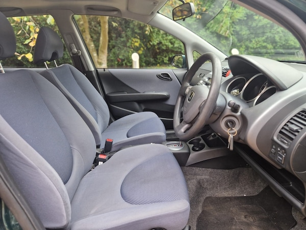 Used Honda Jazz 2003 for sale - 76302137: Photo 10