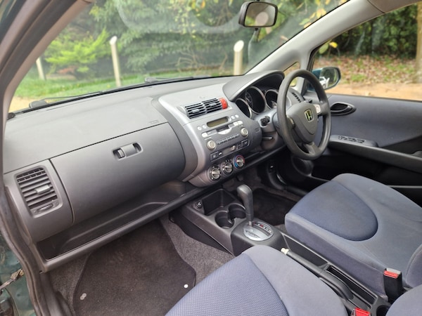 Used Honda Jazz 2003 for sale - 76302137: Photo 11